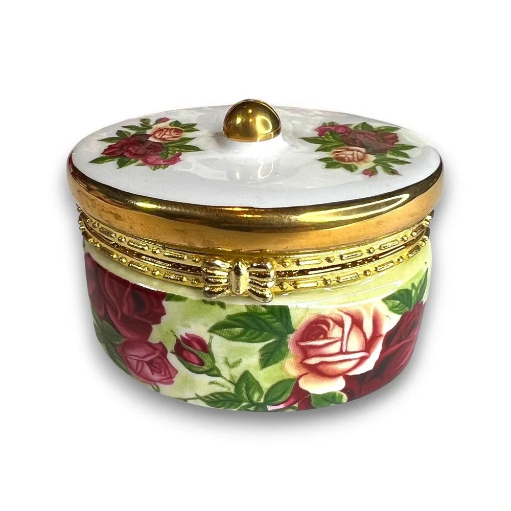 Royal‎ Albert Old Country Roses Trinket Box Oval Original Box 2003